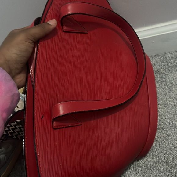 LV bag - Picture 3 of 5